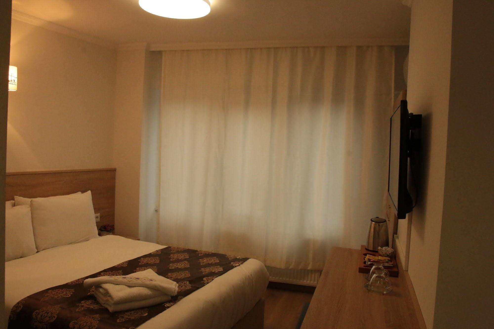 Ixir Hotel Istanbul Ngoại thất bức ảnh